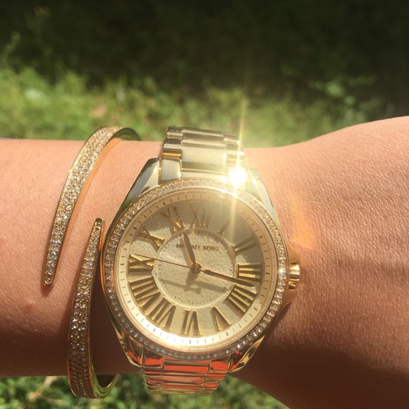 Michael Kors gift set watch and bangle - Picture 4 of 6